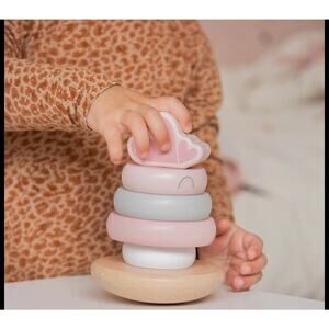 label label wood‎ stacking rings